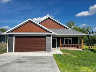 615 S Wisconsin Ave, Rice Lake, WI 54868