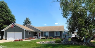 1402 Idlewood Dr, Denison, IA 51442
