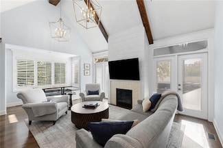 7874 Howe Cir, Prairie Village, KS 66208