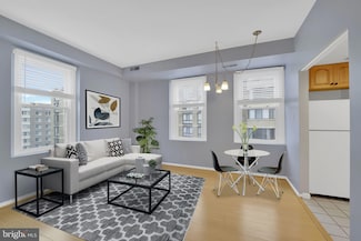 1133 13th St NW Unit 704, Washington, DC 20005