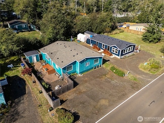 525 Duck Lake Dr NE, Ocean Shores, WA 98569