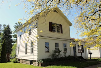 404 S Peters St, Garrett, IN 46738
