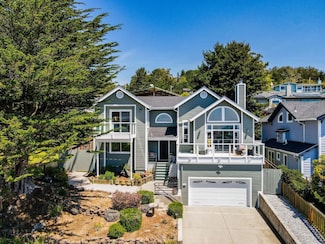 754 San Carlos Ave, El Granada, CA 94018