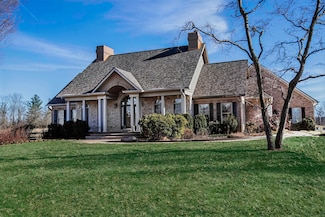 1802 Old Frankfort Rd, Lawrenceburg, KY 40342