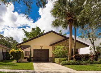 4843 Boxwood Cir, Boynton Beach, FL 33436