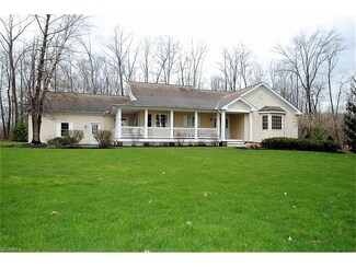 14660 Chatham Glen Dr, Novelty, OH 44072