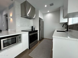 4206 N 38th St Unit 3, Phoenix, AZ 85018