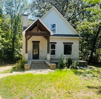 1856 Sardis Lake Dr, Batesville, MS 38606