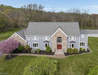 3 Peach Tree Ln, Lebanon, NJ 08833