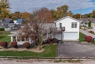 2128 S Bayview Dr, Lakeside Marblehead, OH 43440