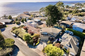 105 Granada Dr, Aptos, CA 95003