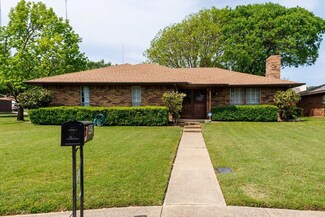 402 Meadow Ridge Dr, Cedar Hill, TX 75104