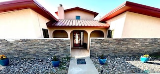 2110 W Bullock Ave, Artesia, NM 88210