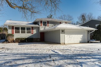 705 Northern Heights Dr NE, Rochester, MN 55906