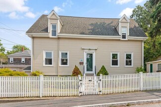 85 Friend St, Gloucester, MA 01930
