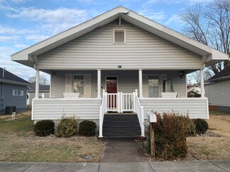 604 S 7th St, Petersburg, IN 47567