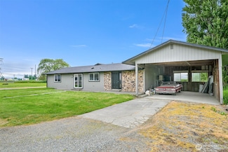 1005 Johnson St, Sumas, WA 98295