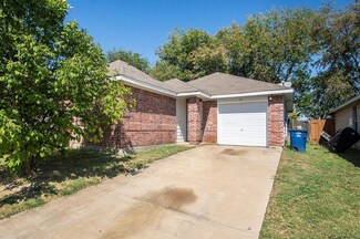 125 Cliff Heights Cir, Dallas, TX 75241