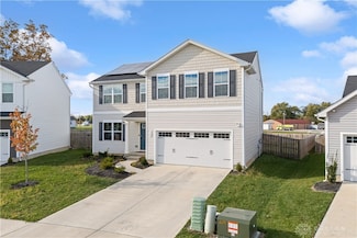 166 Chesapeake Cir, Springfield, OH 45505