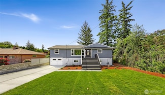 617 Hillcrest Dr, Anacortes, WA 98221