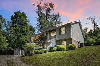 106 Cougar Ln, Claridge, PA 15623