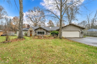 820 N Munroe Rd, Tallmadge, OH 44278