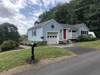 34 Old Stage Rd, Madbury, NH 03823