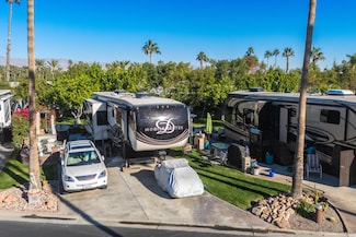 562 Ramon Rd, Palm Springs, CA 92264