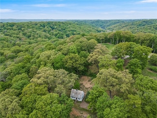 22-24 Lanes End, Sewickley Heights, PA 15143