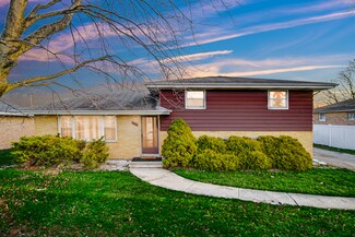 4908 W 85th Place, Burbank, IL 60459