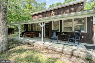 822 Miltonberger Rd, Orrtanna, PA 17353