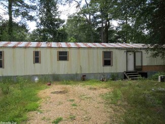 303 Dogwood Ln, Banks, AR 71631