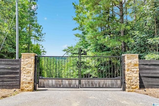 8871 Shades Fall Way, Bessemer, AL 35022