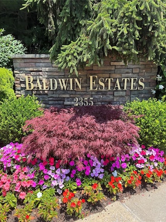 2355 Pershing Blvd Unit 707, Baldwin, NY 11510