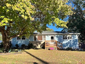 102 Seagull Dr, Egg Harbor Township, NJ 08234