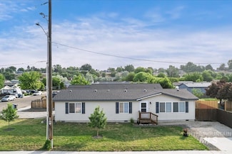 1404 River Run Ln, Caldwell, ID 83605