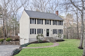 15 Sullivan St, North Andover, MA 01845