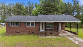 3927 Drapers Rd, Enfield, NC 27823