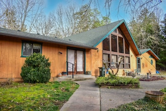 1921 Foots Creek Left Fork Rd, Gold Hill, OR 97525