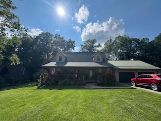 6 Lake Dr, Daniels, WV 25832