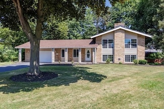 58 Eileen Cir, Rochester, NY 14616