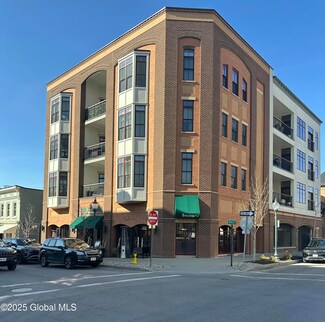 55 Phila St Unit 302, Saratoga Springs, NY 12866