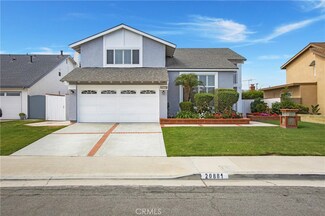 20881 Woodlea Ln, Huntington Beach, CA 92646