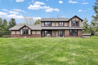 S74W20710 Field Dr, Muskego, WI 53150