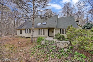 315 Buck Tail Path, Pocono Pines, PA 18350