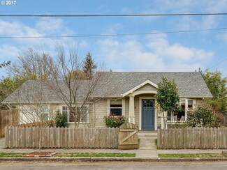 7027 SE Lafayette St, Portland, OR 97206
