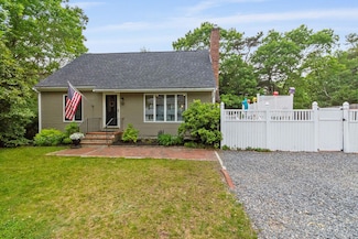 22 Rickey Ln, East Wareham, MA 02538