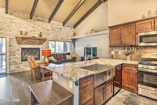2820 Park Cir Unit A33, Pine Top, AZ 85935