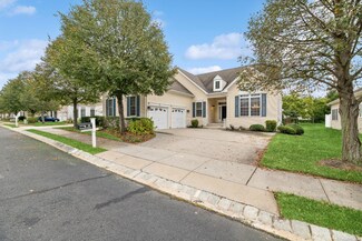 9 Somerset St, Plainsboro, NJ 08536