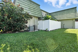 1799 N Highland Ave Unit 143, Clearwater, FL 33755